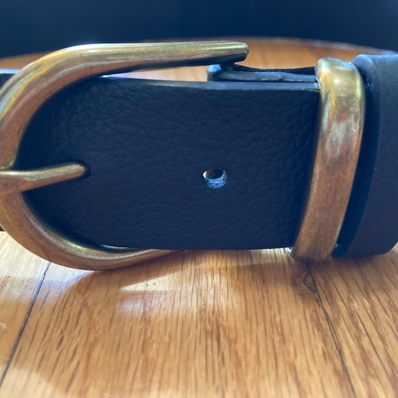 NWOT Evereve brand "Melanie" Belt (Sold out online) - Picture 2 of 3